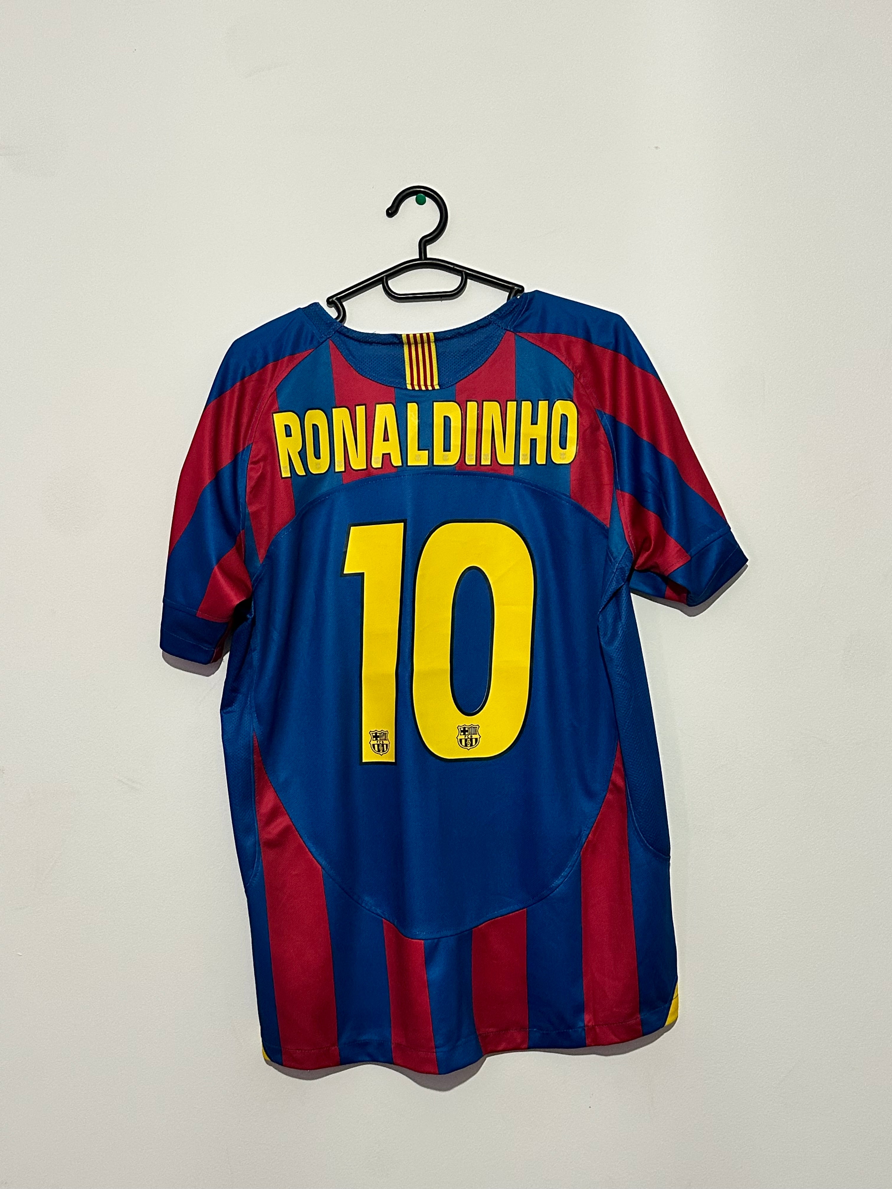Tricou FC Barcelona 05/06 Ronaldinho